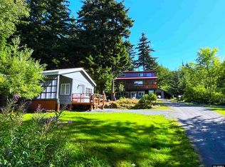 808 Small Tracts Rd, Haines, AK 99827