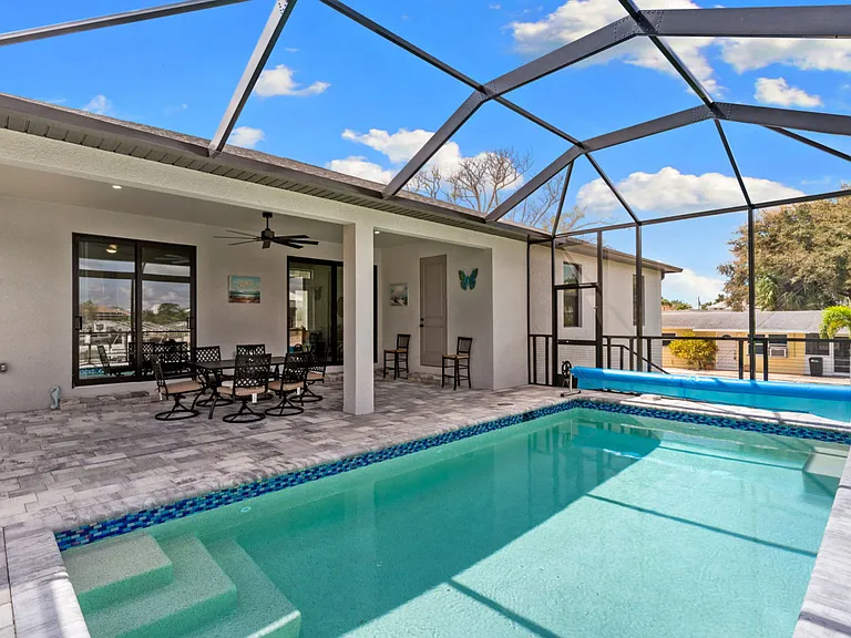 4814 Regal Dr — Photo 20