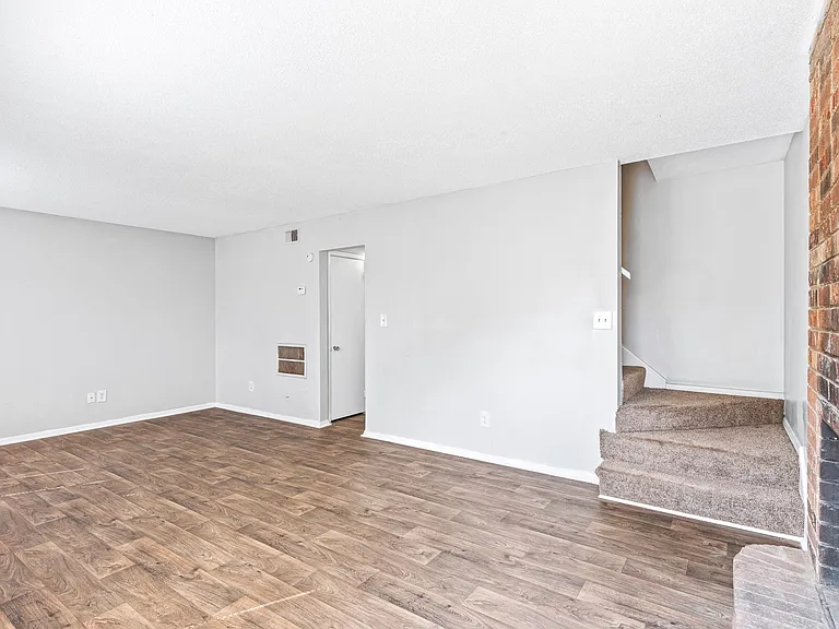 Northgate Townhomes — Photo 28