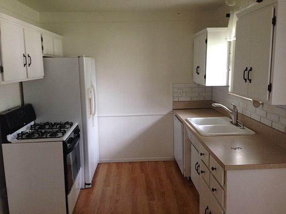 2nd image of 8254 Milburn St