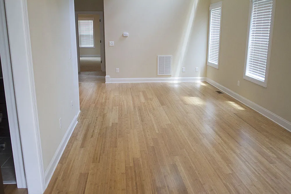 Spacious duplex on 9th Street — Photo 4