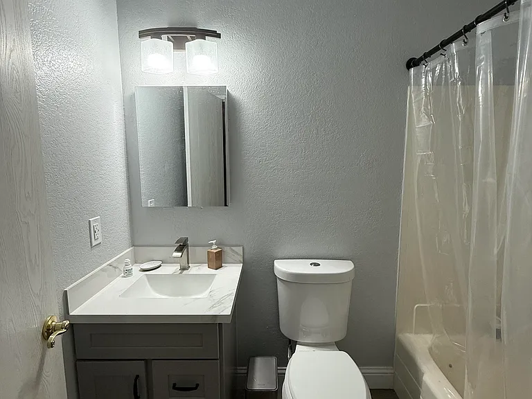 1095 Aspen Dr — Photo 8