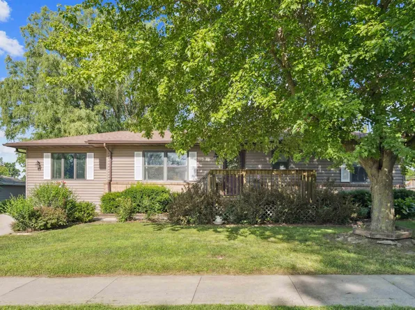 2004 12th St, Eldora, IA 50627