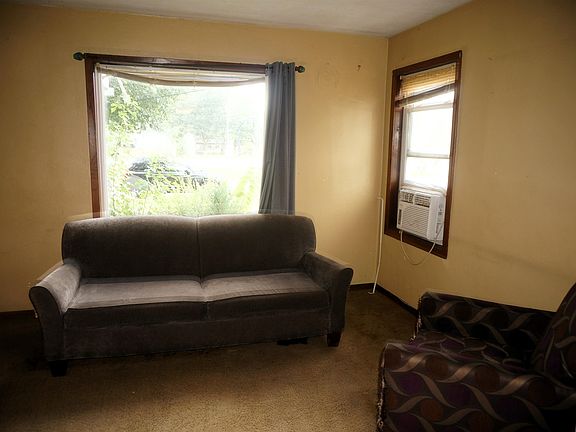 5th image of 306 Harlem Rd