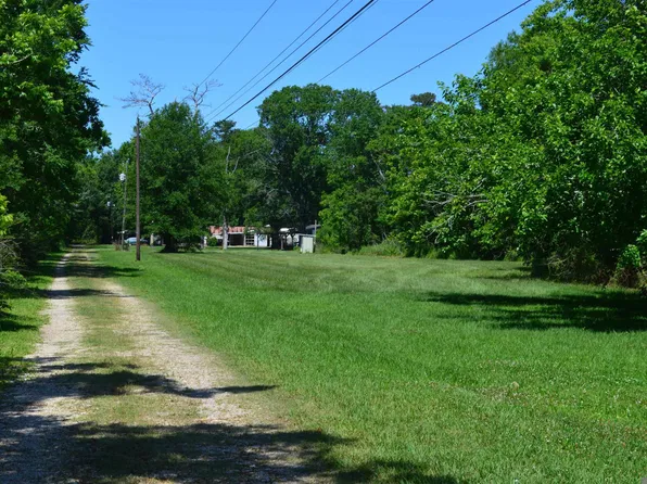 14289 W A J Rouyea Rd, Gonzales, LA 70737