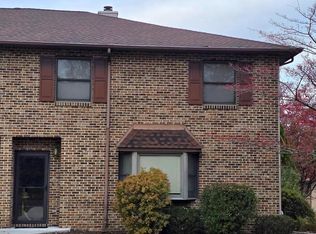 3820 N Sarayo Cir, Harrisburg, PA 17110