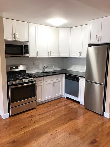 44-30 Douglaston Pkwy #4C Photo 1 44-30 Douglaston Pkwy #4C Photo 1