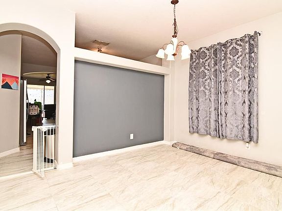 2nd image of 3952 Shawn Cir