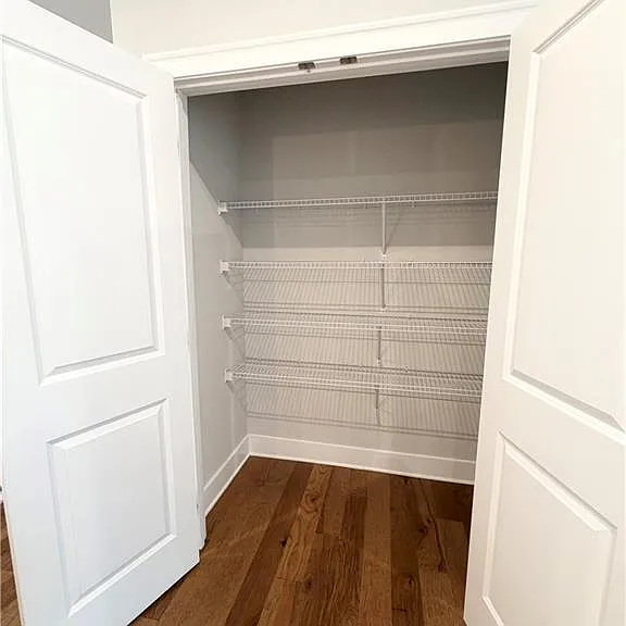 1037 Burnside Pl NW — Photo 8