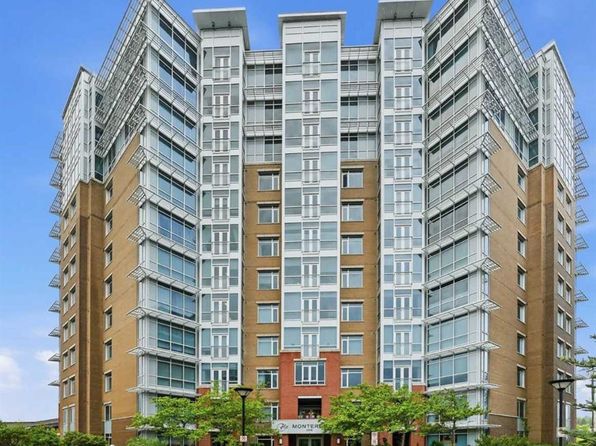 16 SE Varsity Estates Cir NW #701, Calgary, AB T3A 2C5