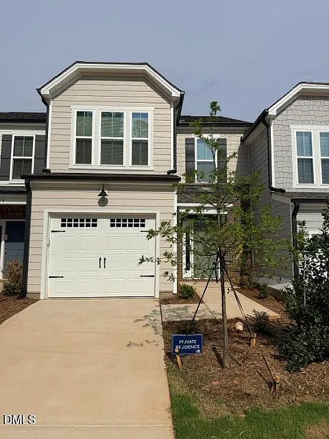 3 bed, 2.5 bath, $1,895 — Photo 3