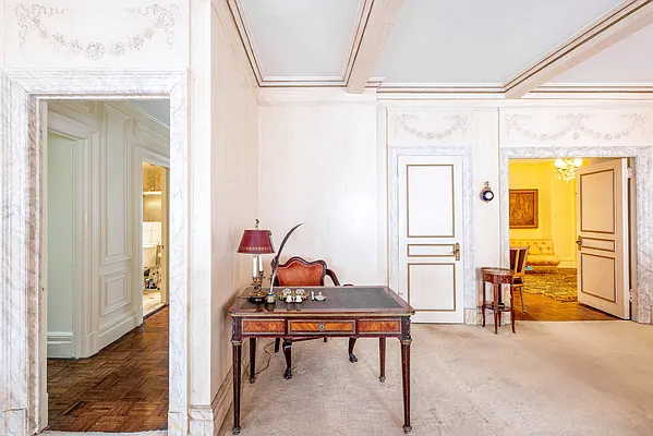 Sold by Compass | media 23