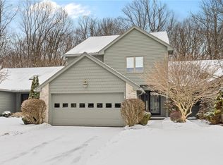 44 Woodbury Way, Fairport, NY 14450