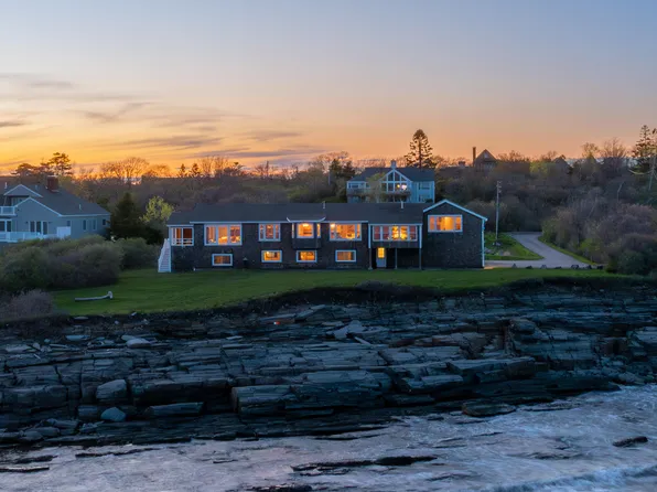10 Sunny Bank Road, Cape Elizabeth, ME 04107