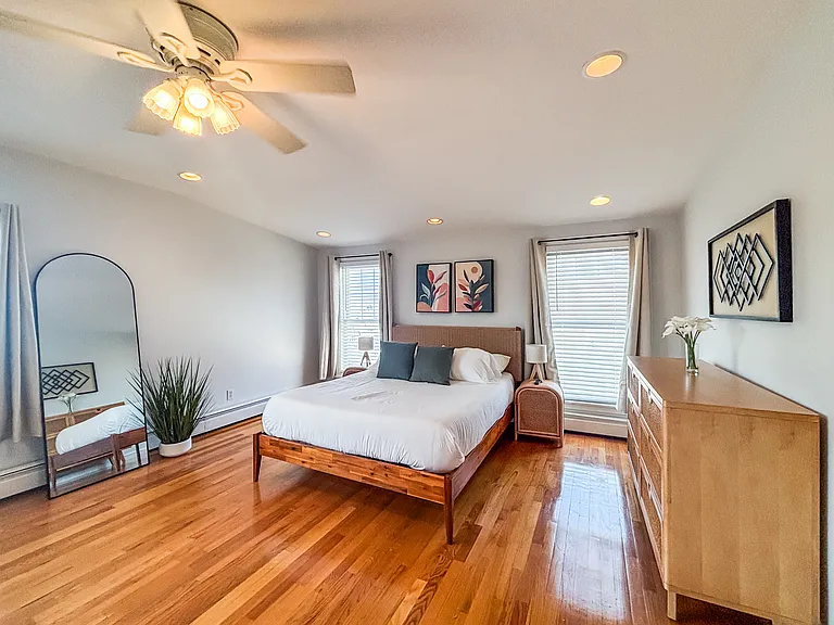 65-67 Saint James Cir #2 — Photo 15