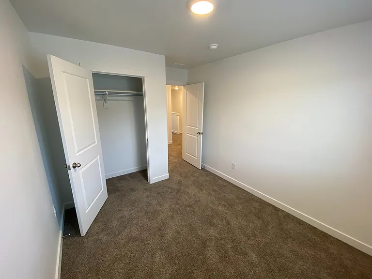 3953 W Yonex Dr — Photo 28