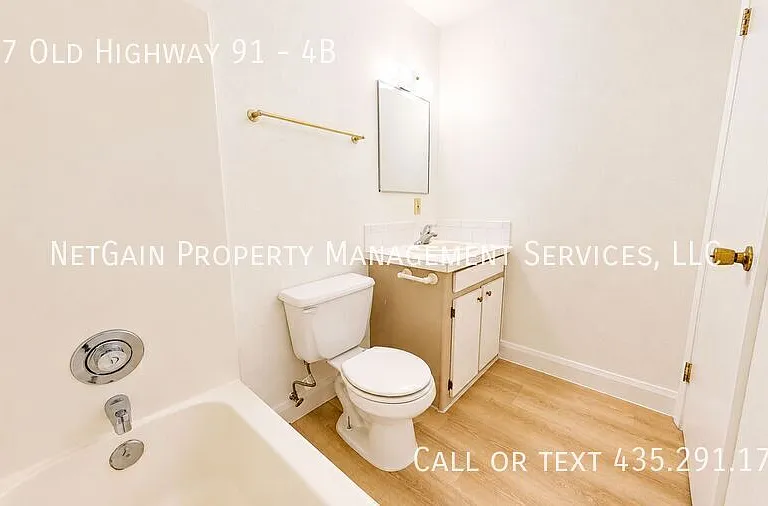 277 W Old Highway 91 #4B — Photo 3