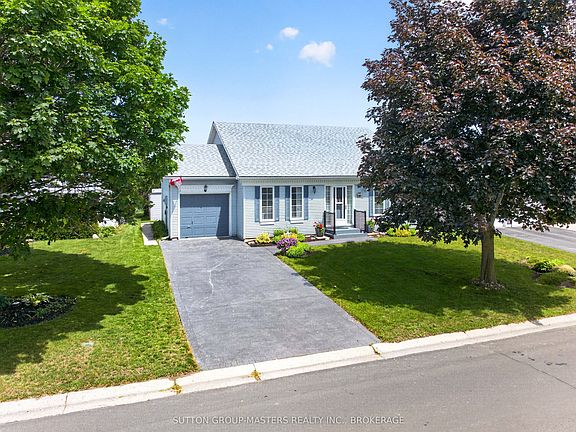 3rd image of 38 Abbey Dawn Dr