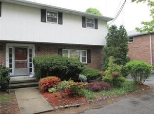 131 Gould St, Needham, MA 02494