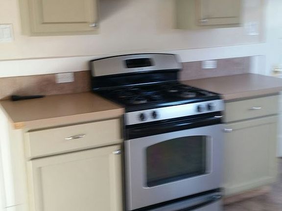 4th image of 113 N Park St