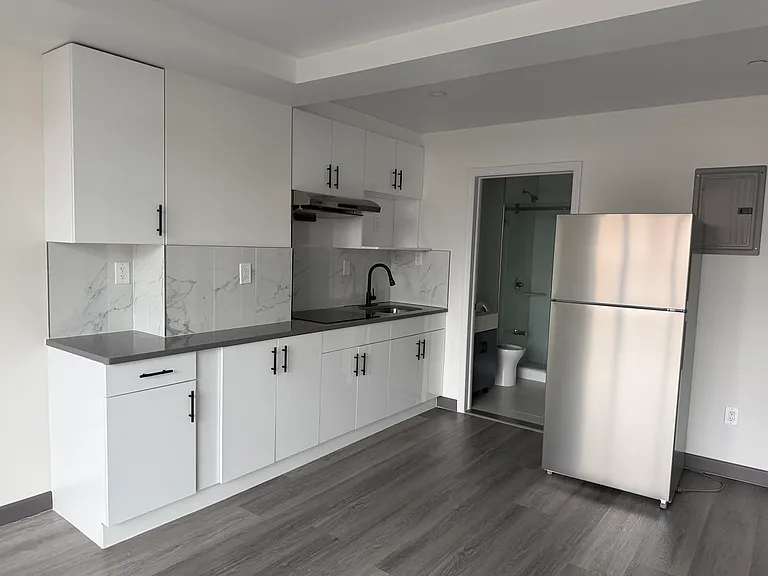 99-45 65th Ave #8A — Photo 1