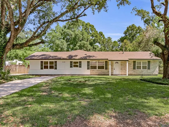 7259 Colfax Dr, Baker, LA 70714