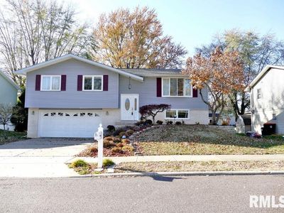 3821 N Kathy Ln, Peoria, IL, 61615