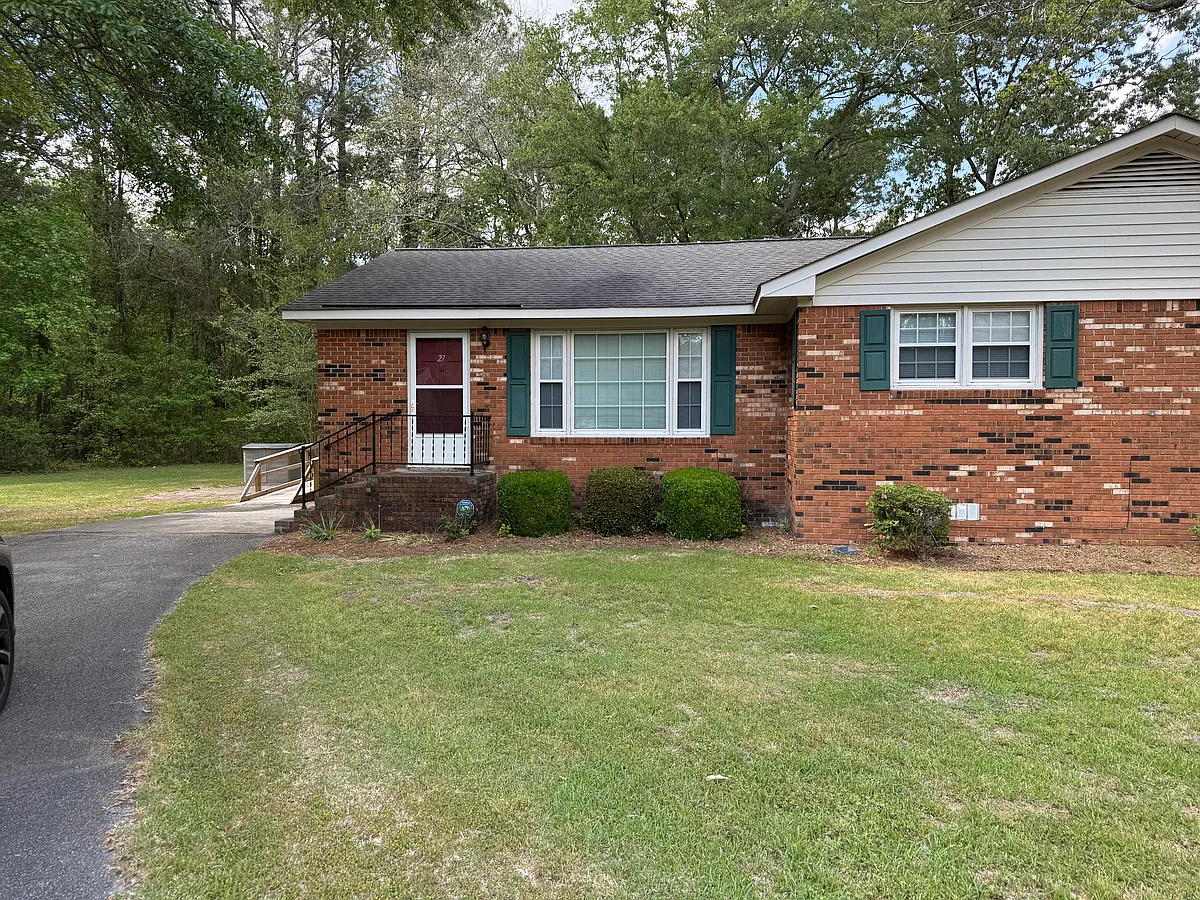 Building Photo - 6000 River Rd #27