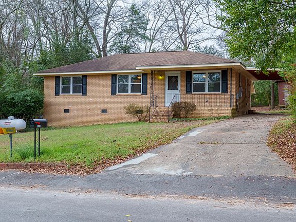 3rd image of 2460 Woodhaven Rd