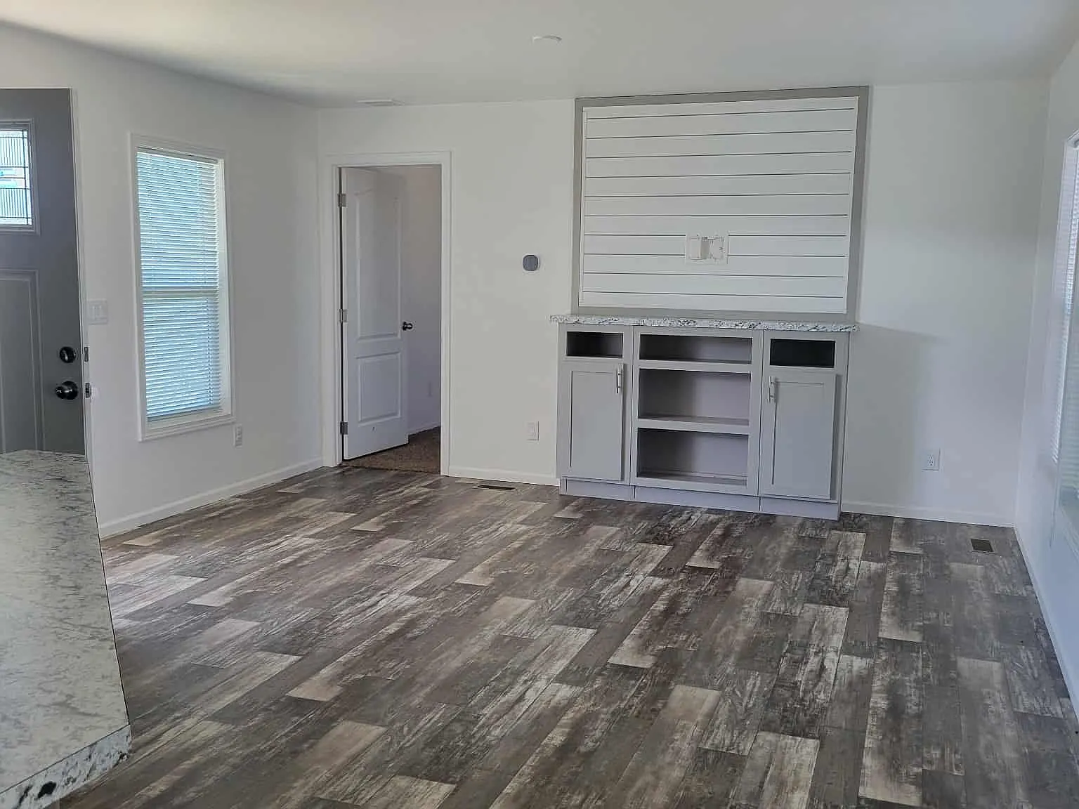 3 bed, 1056 sqft, $1,210 — Photo 4