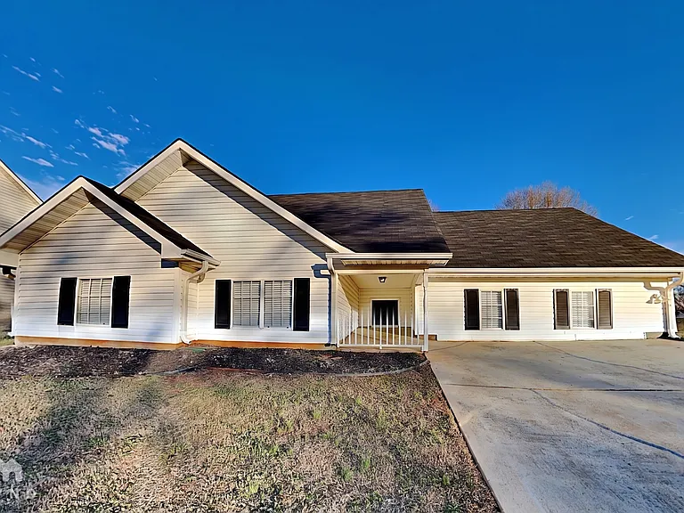 3000 Tudor Dr — Photo 1