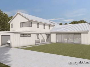 11100 Main Rd, East Marion, NY 11939