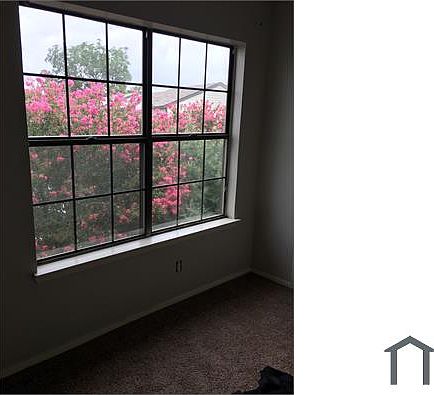 5th image of 624 W Collins St