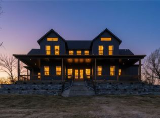 21665 Griggs Rd, Springdale, AR 72762