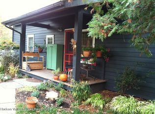 15 Schoonmaker Ln, Woodstock, NY 12498