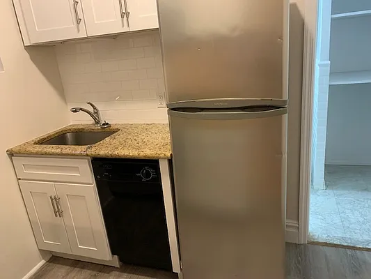 Rented by Bond New York | media 4