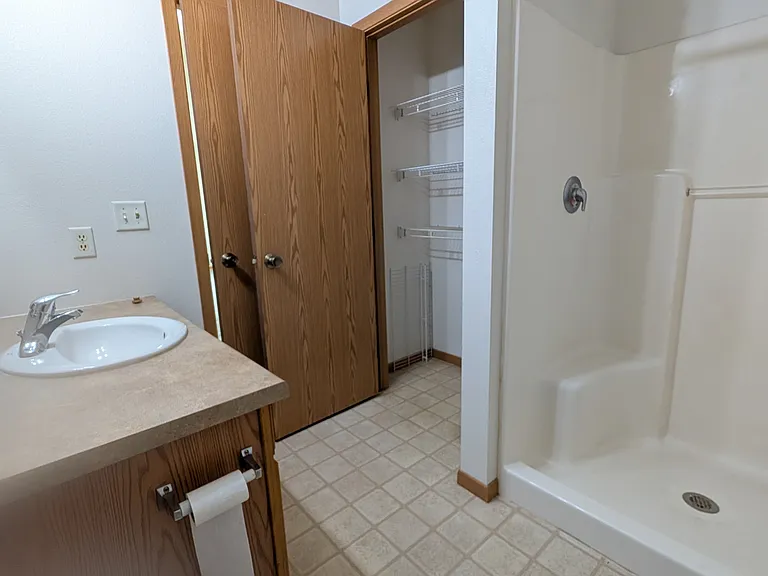 The Woods Apartments — Photo 8