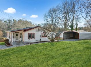 5813 Hilltop Dr, Flowery Branch, GA 30542
