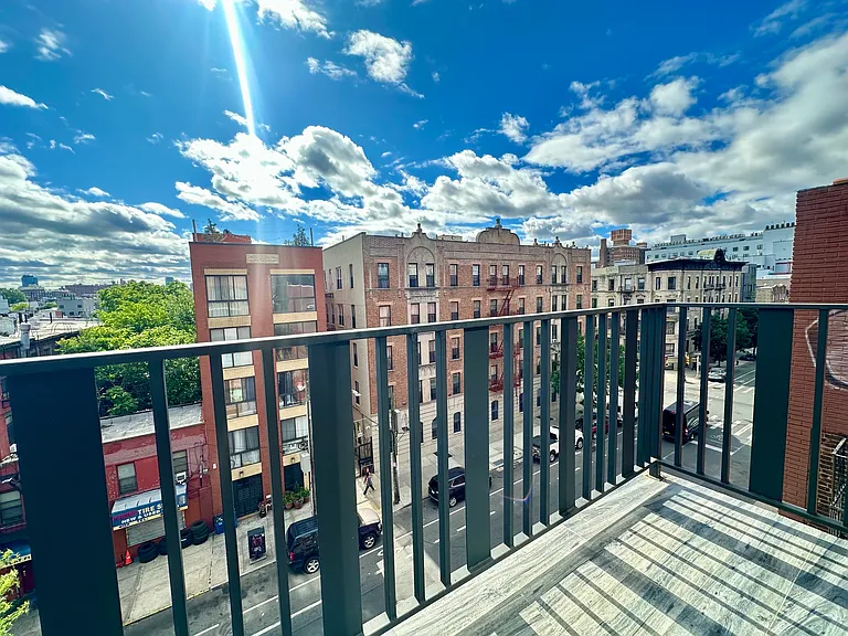 277 Throop Ave #4A — Photo 11
