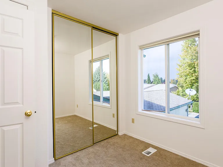 310 Ponderosa St — Photo 12