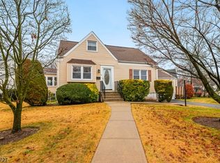 83 Berdan St, Rochelle Park, NJ 07662