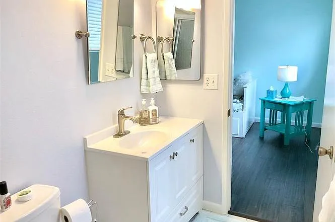 4800 Williamsburg Ln #142 — Photo 12
