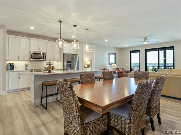 182 Haves Place Dr #4B, Lake Ozark, MO 65049