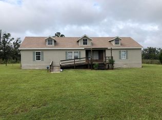 1986 Rooks Cir, Cottondale, FL 32431