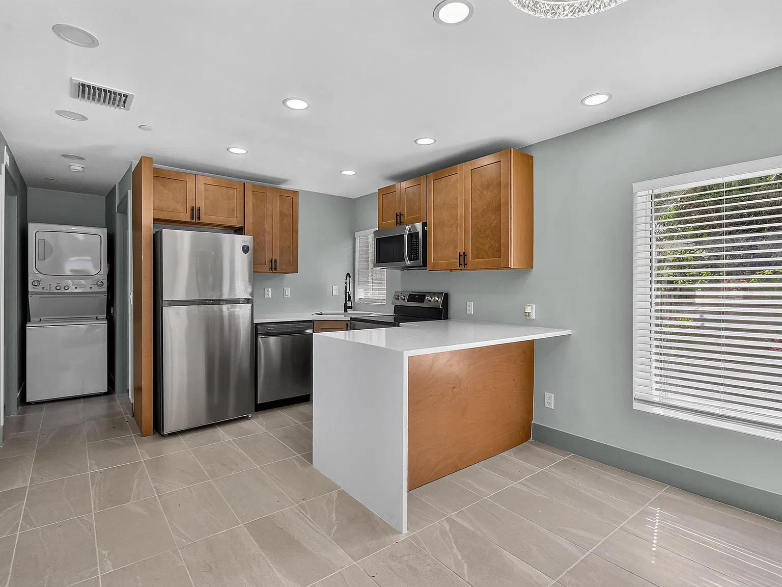 1 bed, 1.0 bath, 600 sqft, $2,196 — Photo 4
