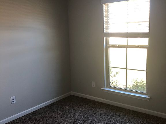 4th image of 28450 Evangeline Ln