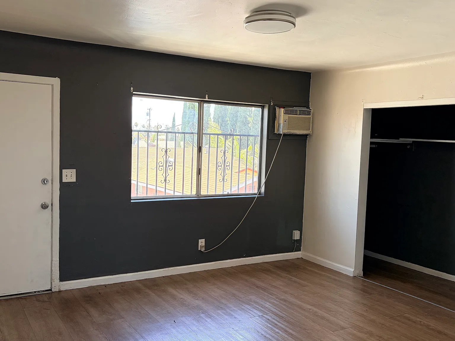 Studio, $1,800 — Photo 1
