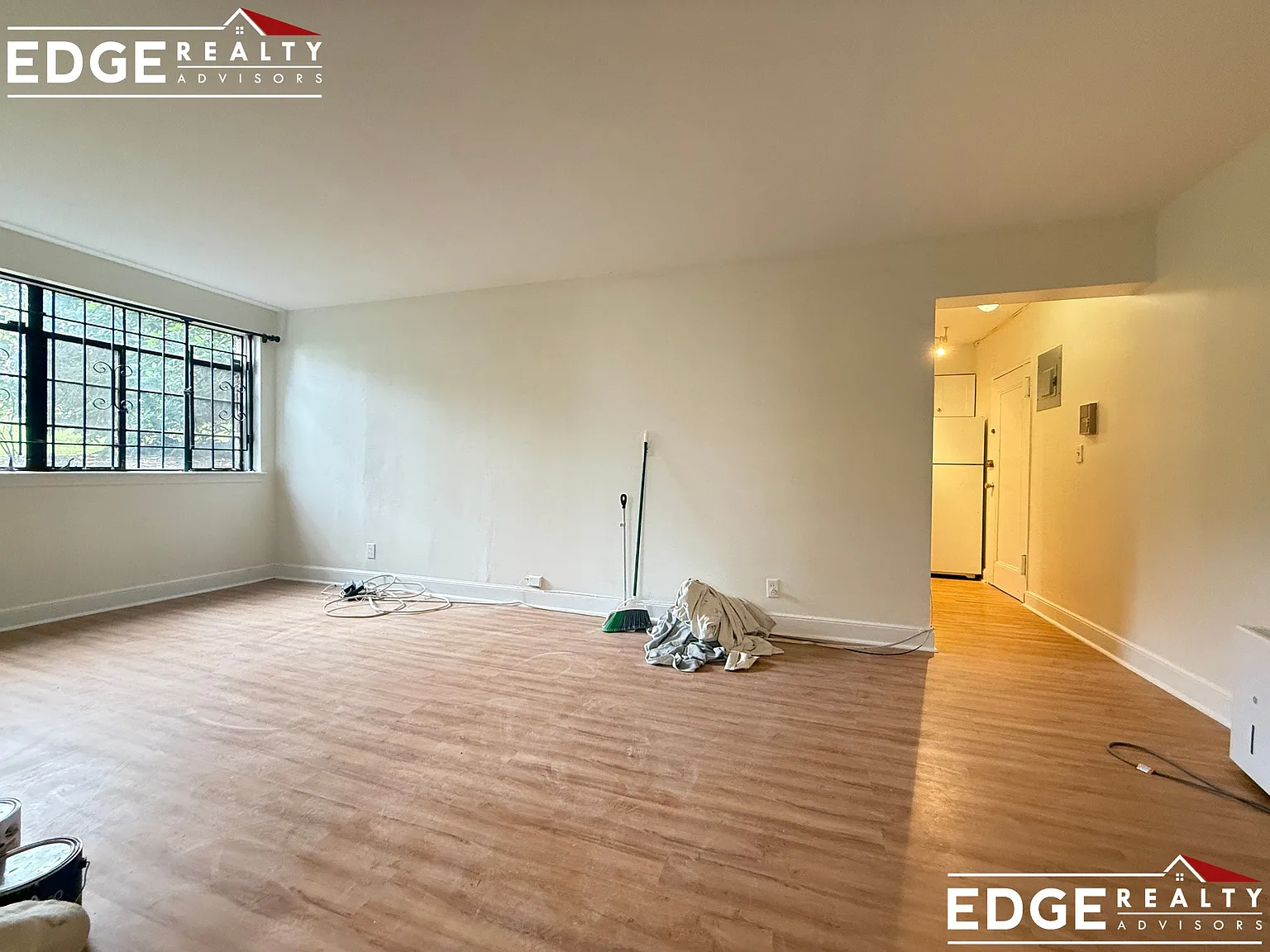 2 bed, 1.0 bath, $2,750 — Photo 3