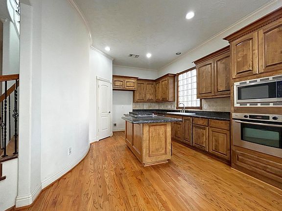 2nd image of 5206 Nett St Unit B