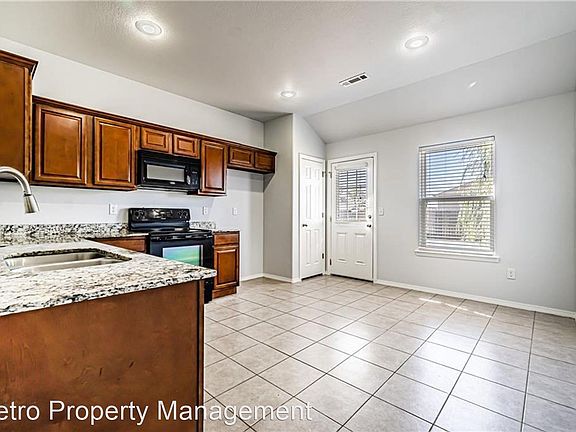 4th image of 1001 Napa Ave